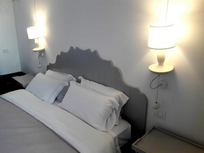 Bed and Breakfast Aquamarea Полиньяно-а-Маре Экстерьер фото